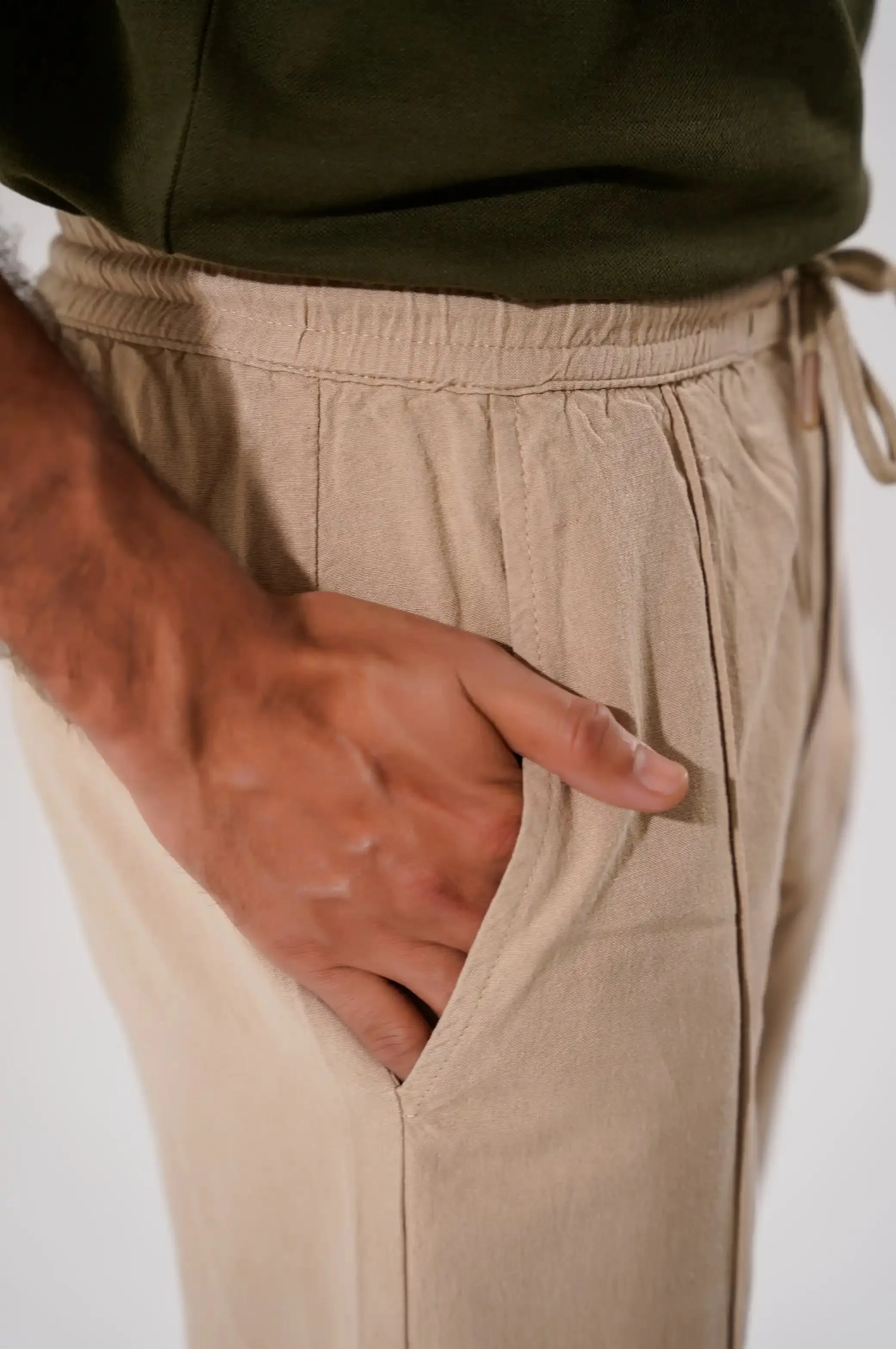 BASIC TAPERED PANTS