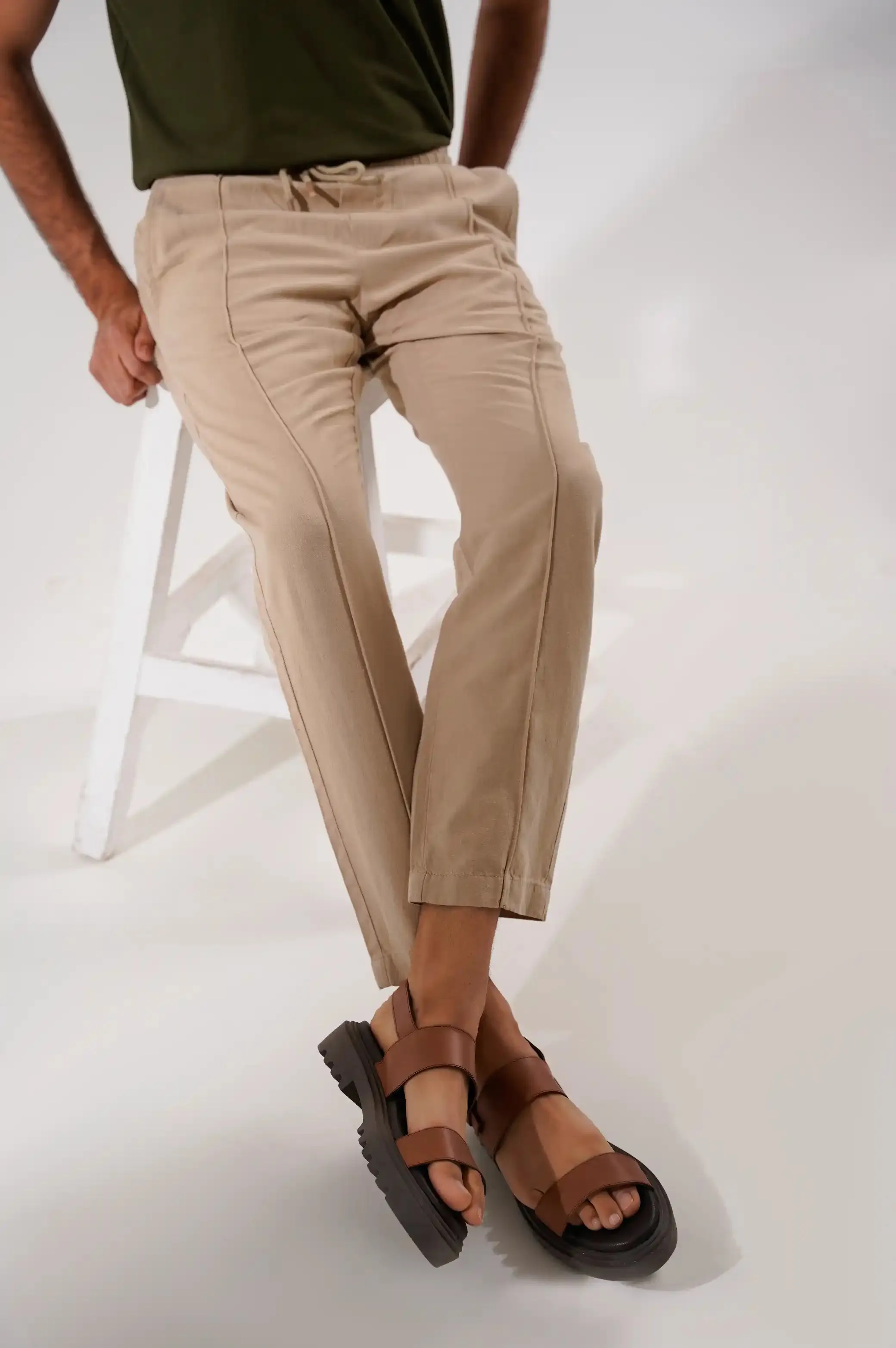 BASIC TAPERED PANTS