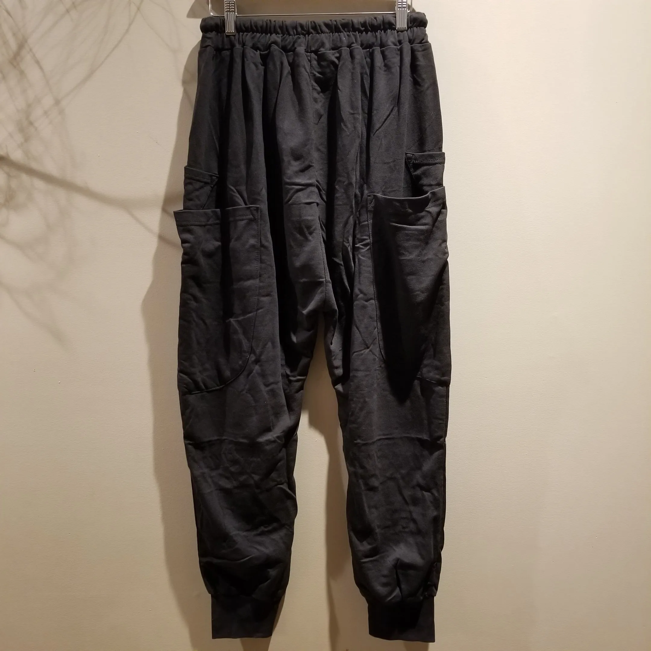 Black Modern Tapered Pants #002