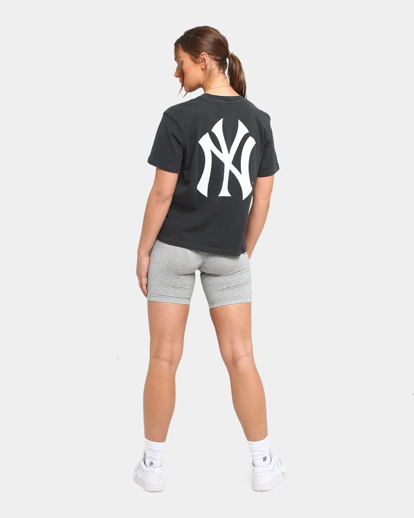 Majestic Athletic Women's New York Yankees Elle Boxy T-Shirt Raven