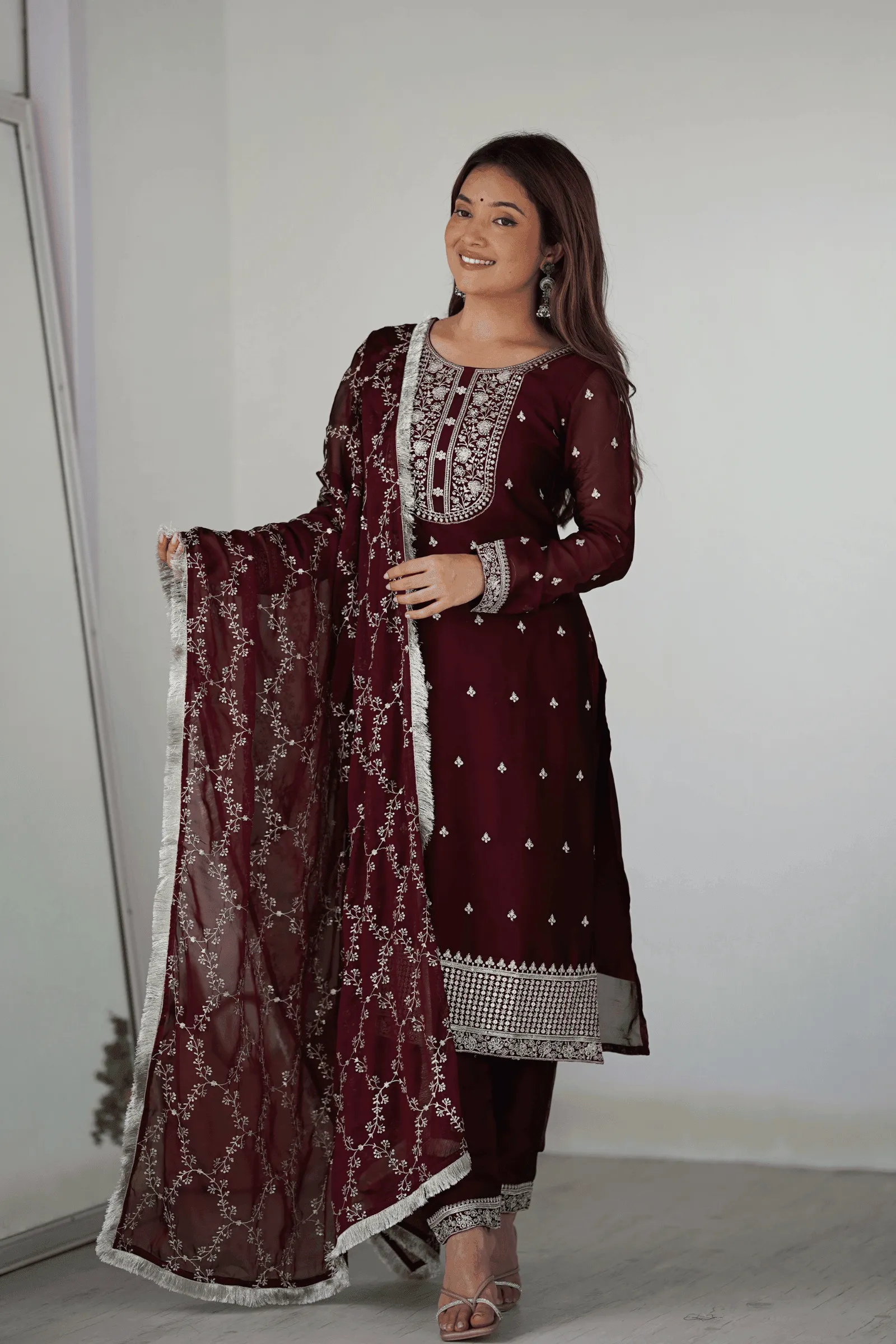 Sequins Embroidered Straight Suit Set