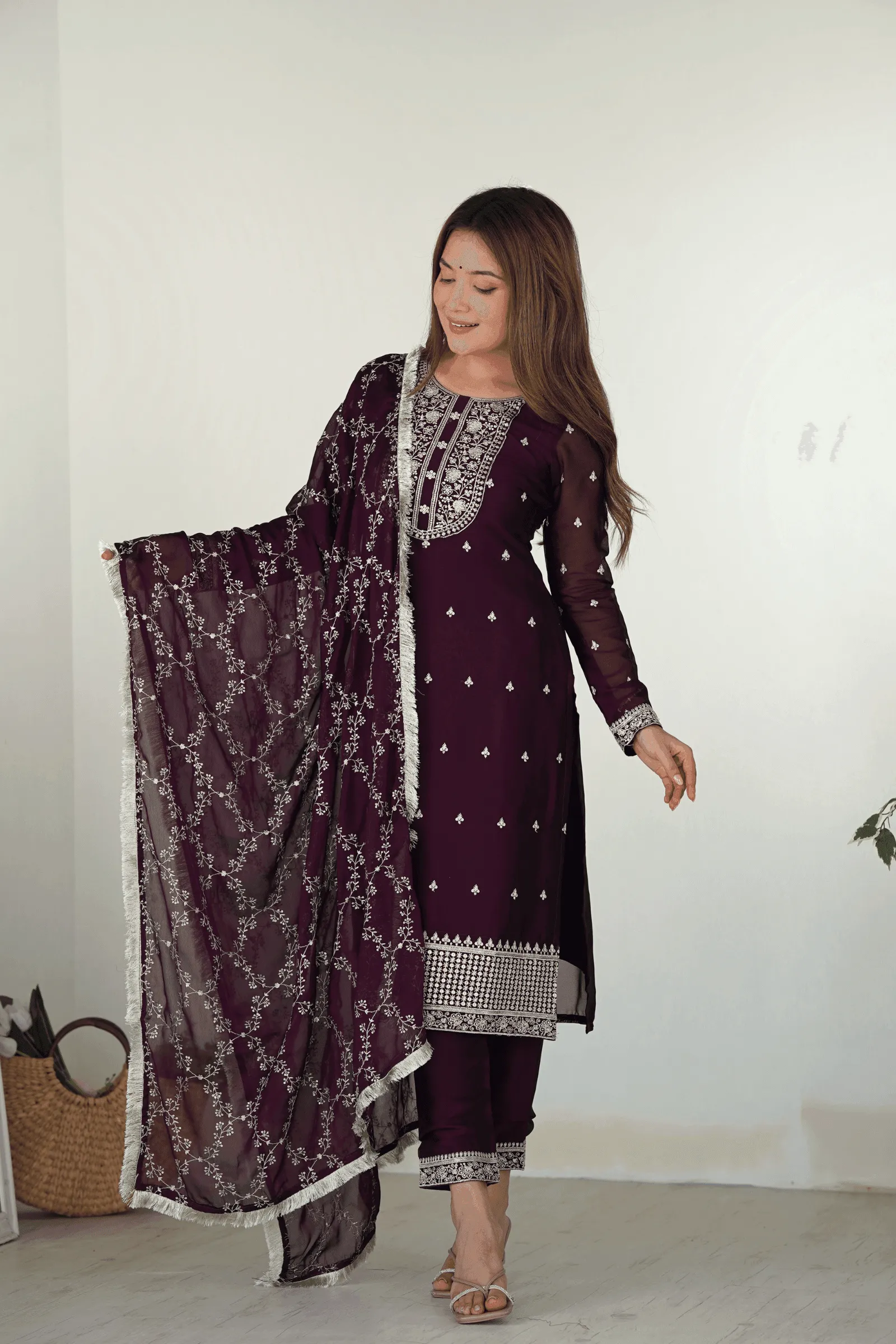 Sequins Embroidered Straight Suit Set