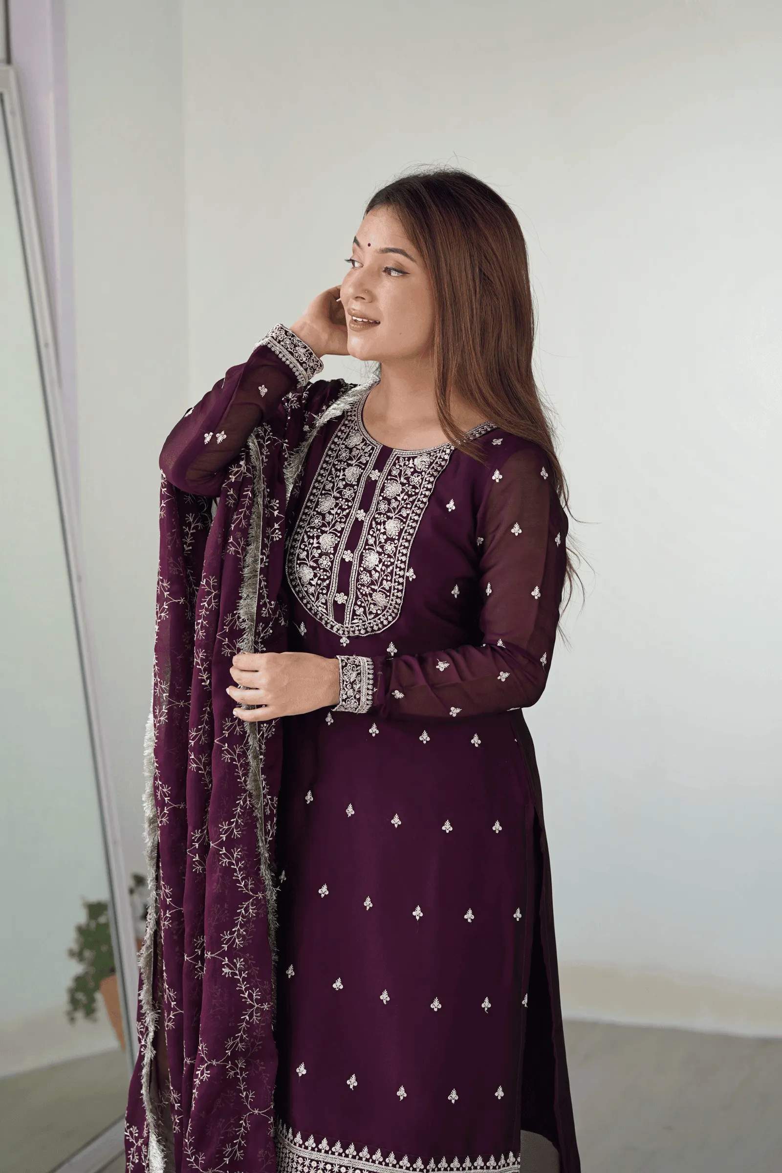 Sequins Embroidered Straight Suit Set