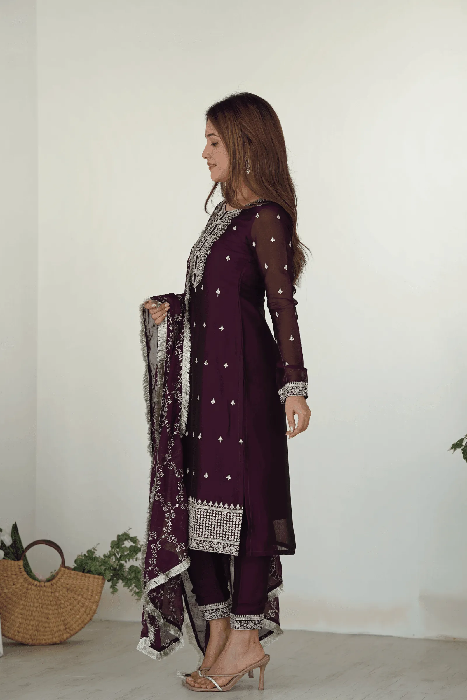 Sequins Embroidered Straight Suit Set