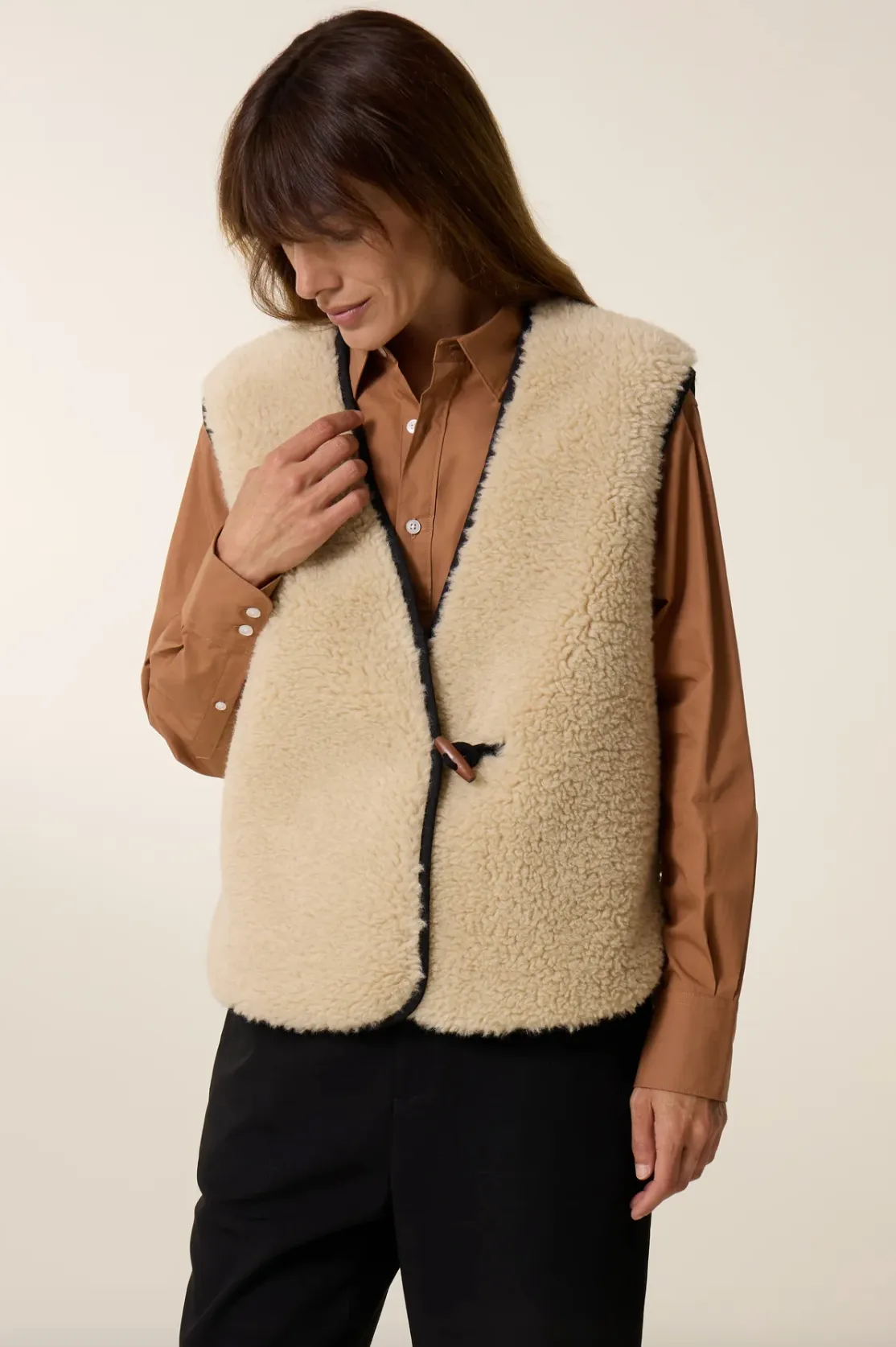 Vallos Ecru Faux-Shearling Gilet